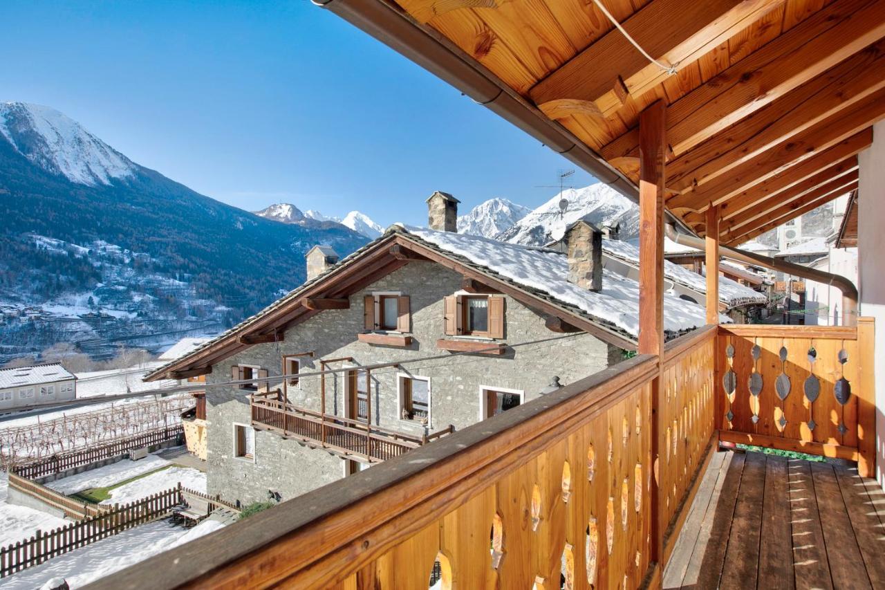 Chalet Vista Monte Bianco ลาซัลเล ภายนอก รูปภาพ